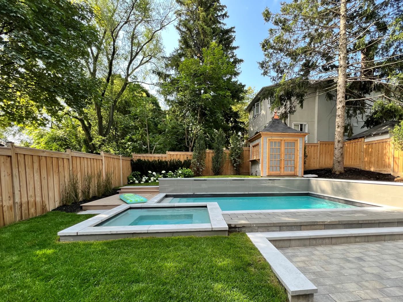 Pool & Spa Retreat